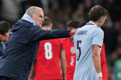 Dua Kartu Kuning Tanpa Kartu Merah, Kasus Aneh Manuel Ugarte