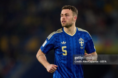 Gabriel Gudmundsson Bikin Leeds Lega Usai Cedera Ringan