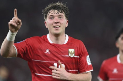 Aksi Mulia Jay Idzes, Kevin Diks, dan Ole Romeny sebelum kembali ke Eropa