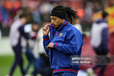 Jules Kounde Masuk Radar Chelsea, Barcelona Siap Dengarkan Tawaran