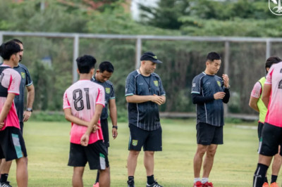Persebaya Surabaya Tingkatkan Intensitas Latihan Jelang Hadapi Persita
