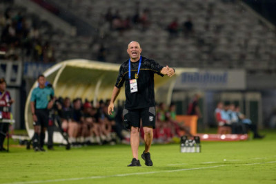 Persib, Borneo FC, atau Persija Juara BRI Super League? Ini Prediksi Pelatih Persebaya