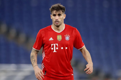 Javi Martinez Anggap Barcelona Tim Paling Menghibur