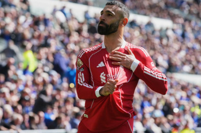 Mohamed Salah Hampir Pergi di Januari 2026, Tapi Batal Berkat Bujukan Legenda Liverpool Ini